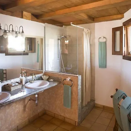 فيلة El Pinar Sleeps 4 Pool Wifi *
